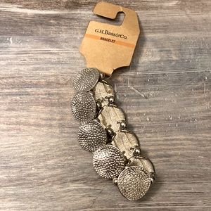 NWT shiny silver toned bracelet